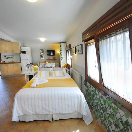 Casa Rural "Hazanas" Adanero Exterior photo